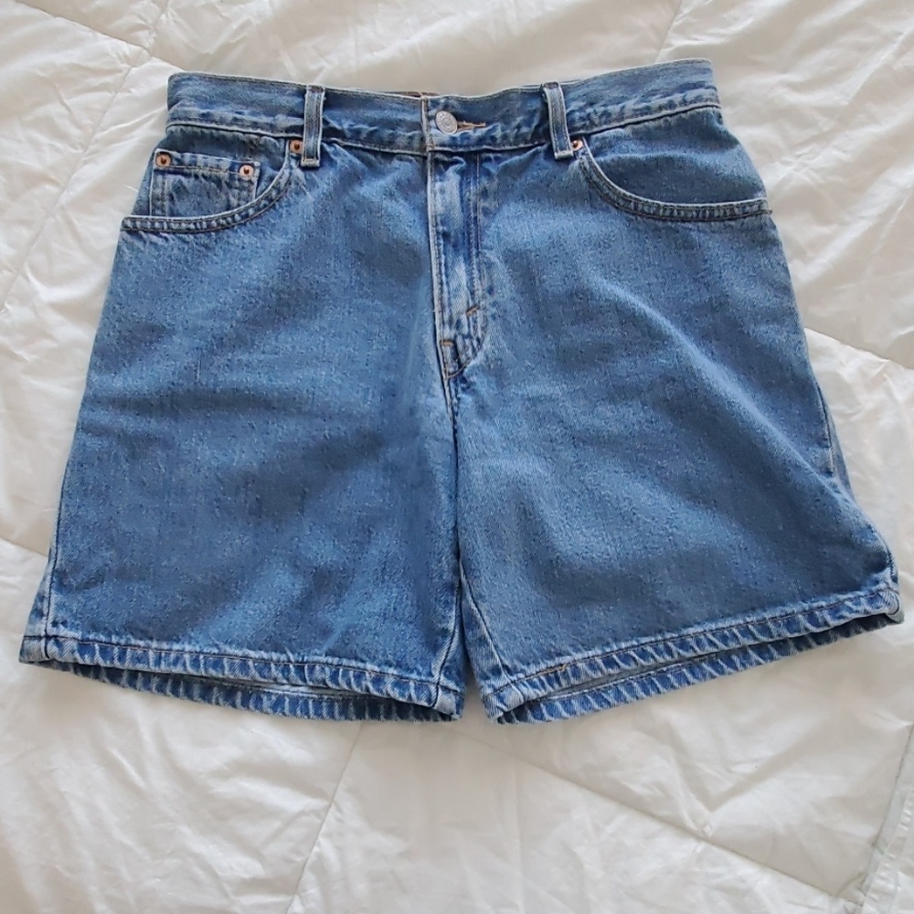 Levi Strauss classic fit jean shorts high rise